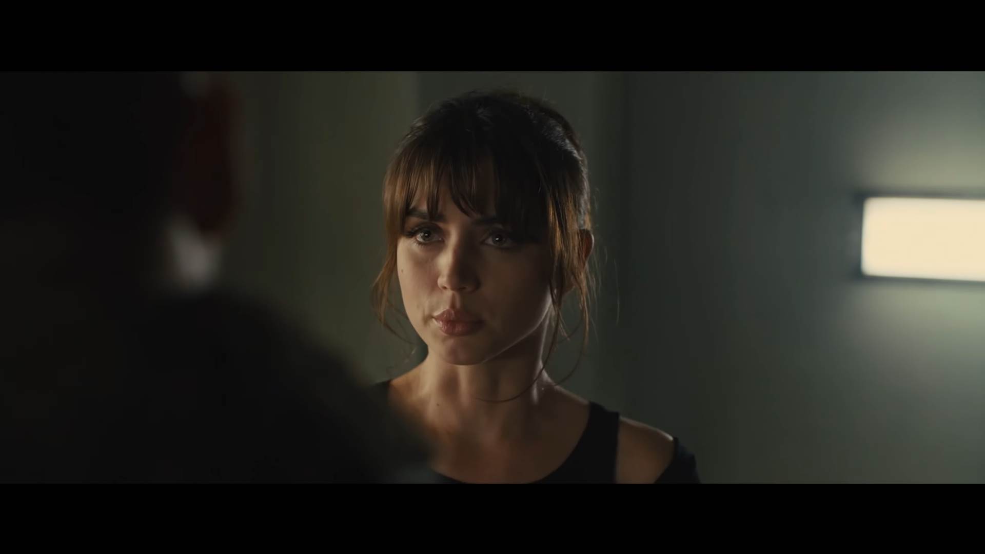  Blade Runner 2049 _ 4K Trailer _ Warner Bros. Entertainment 2-4 screenshot.png - YouTube / Warner Bros. Entertainment 