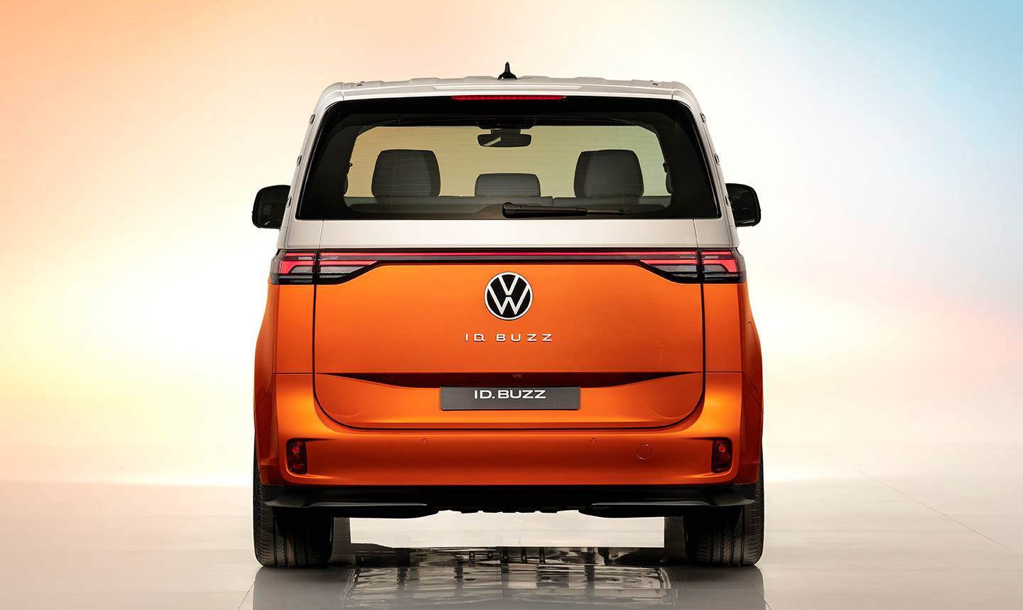 VW_NGW6_Showroom_IDBuzz_Gallery_Exterior-6_05-10-22.jpg   VW_NGW6_Showroom_IDBuzz_Gallery_Exterior-6_05-10-22.jpg