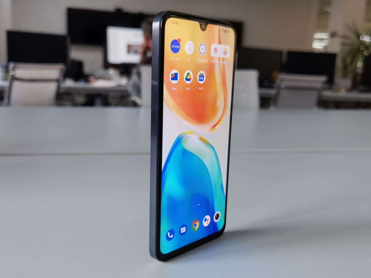 vivo X80 Lite mobilni telefon i vivo TWS Air Bluetooth slušalice (10).jpg - SmartLife / Marko Čavić   vivo X80 Lite mobilni telefon i vivo TWS Air Bluetooth slušalice (10).jpg - SmartLife / Marko Čavić