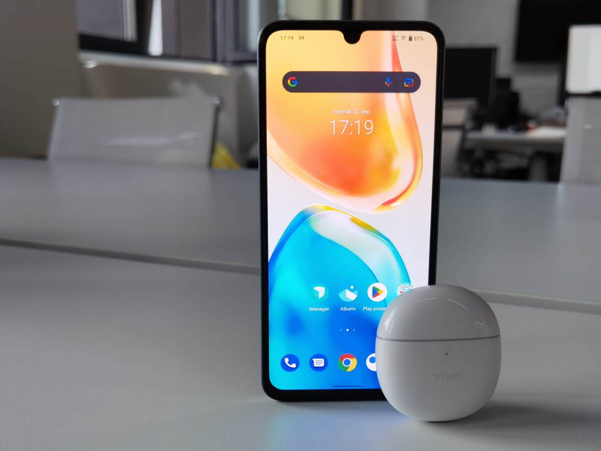 vivo X80 Lite mobilni telefon i vivo TWS Air Bluetooth slušalice (40).jpg - SmartLife / Marko Čavić   vivo X80 Lite mobilni telefon i vivo TWS Air Bluetooth slušalice (40).jpg - SmartLife / Marko Čavić