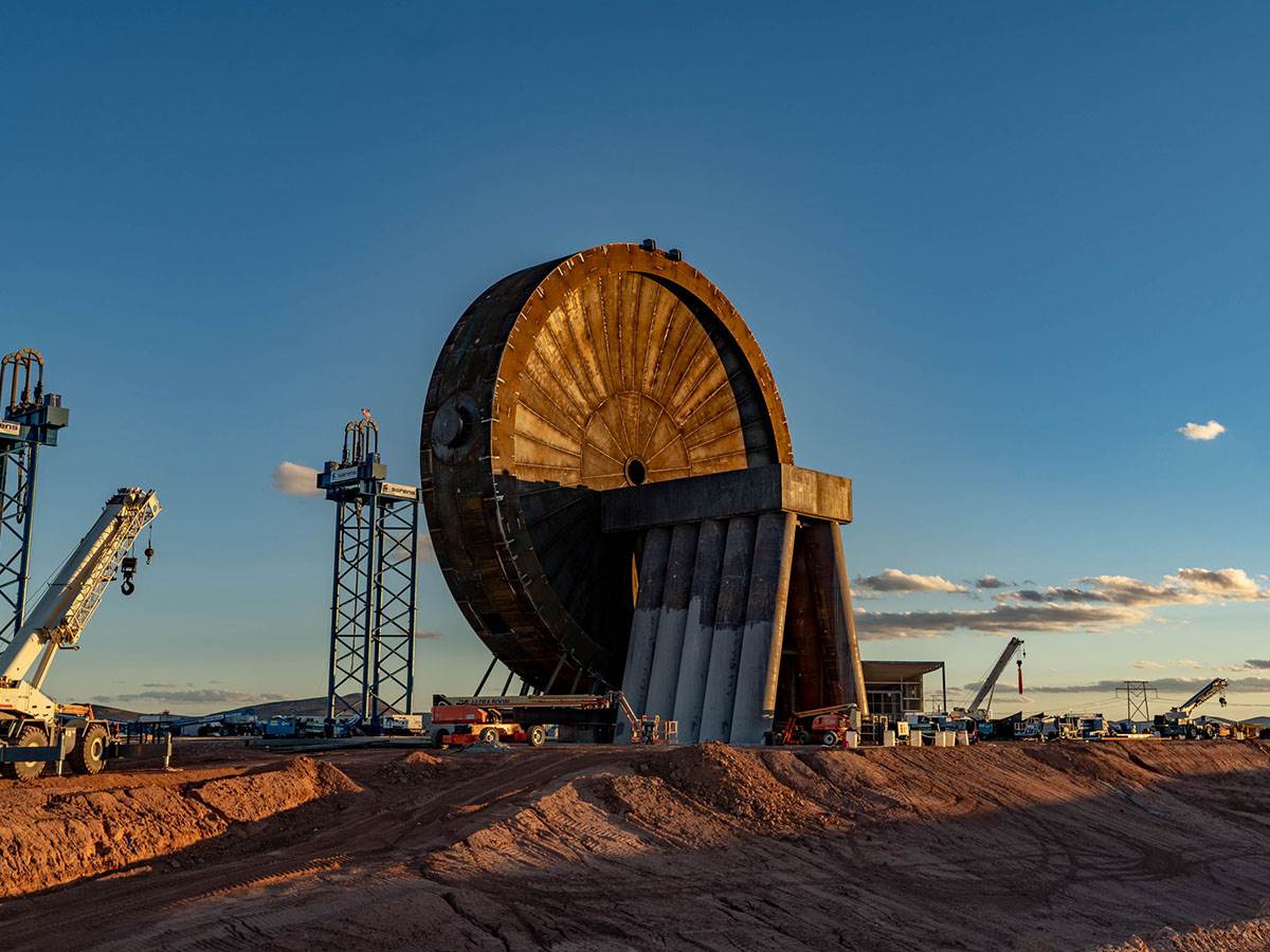  618324f3ec59bf8ca996a4c7_lift&tilt.jpg - SpinLaunch 