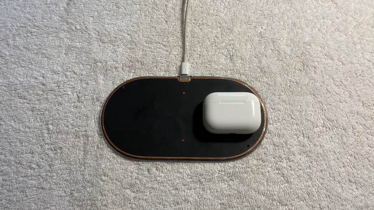  Apple AirPower Prototype - Now Working! 2-35 screenshot.png 