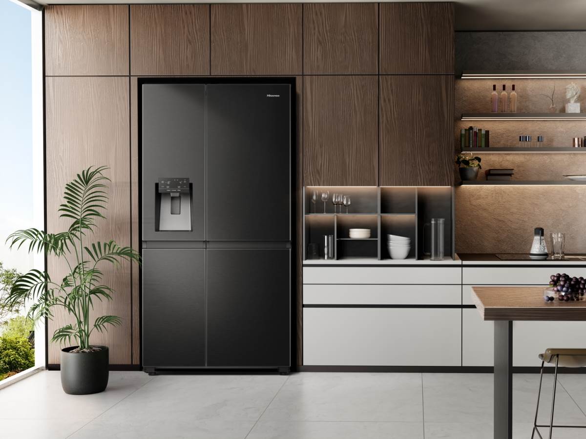  4.lifestyle_pic-premium_black-without_people.jpg - Hisense 