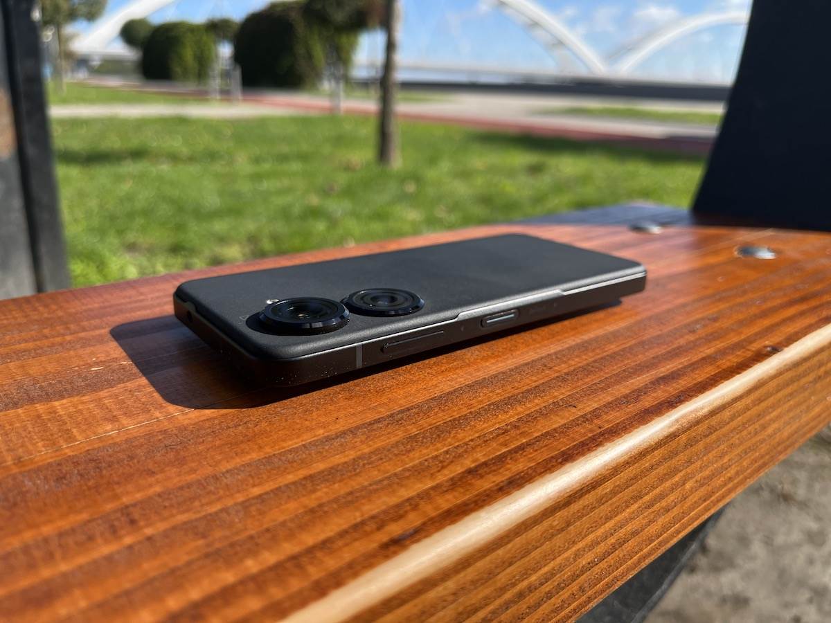  Asus Zenfone 9 4.JPG 