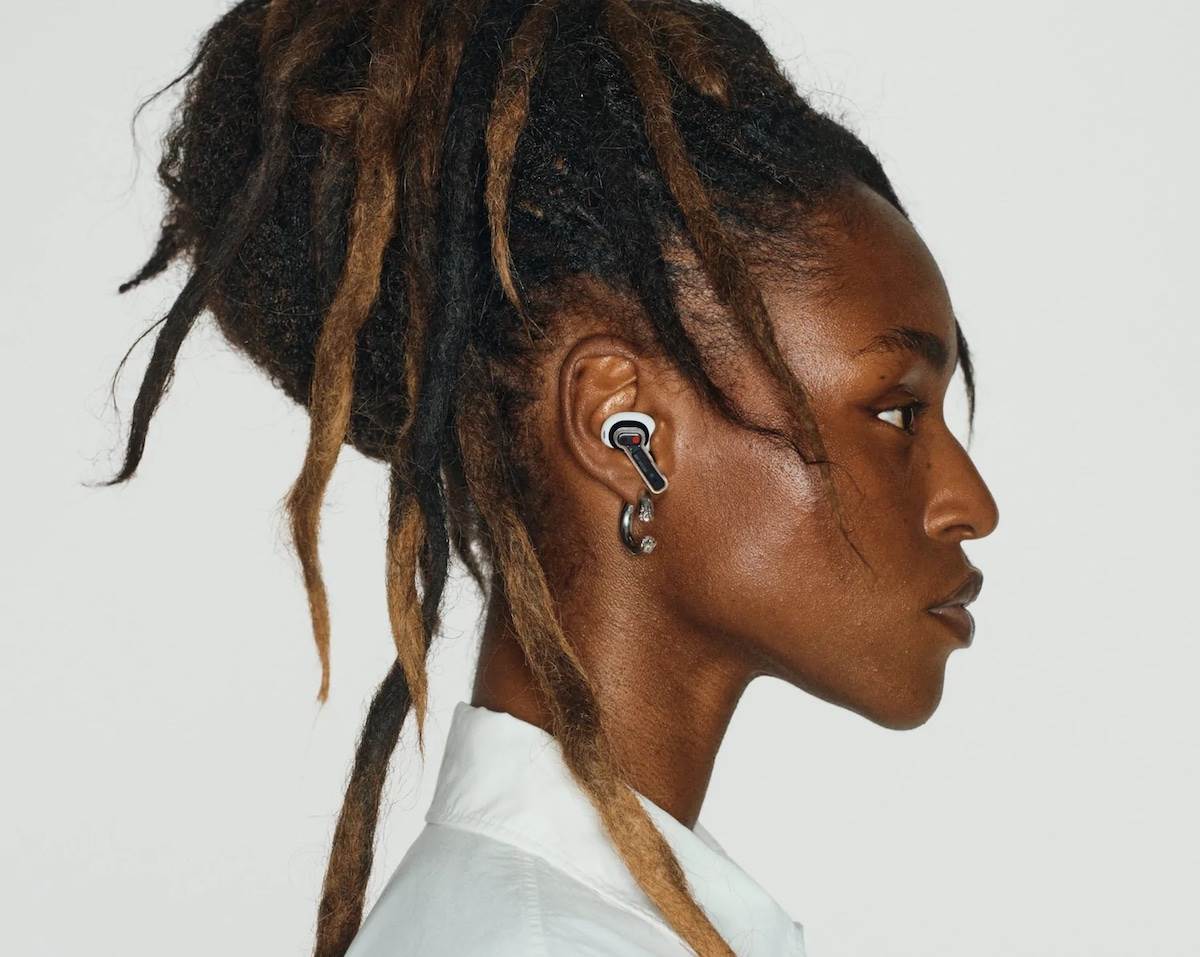  ear-stick-02_25995dbe-ac04-46ab-9821-e6dac705cfab_1494x.jpeg - Nothing 