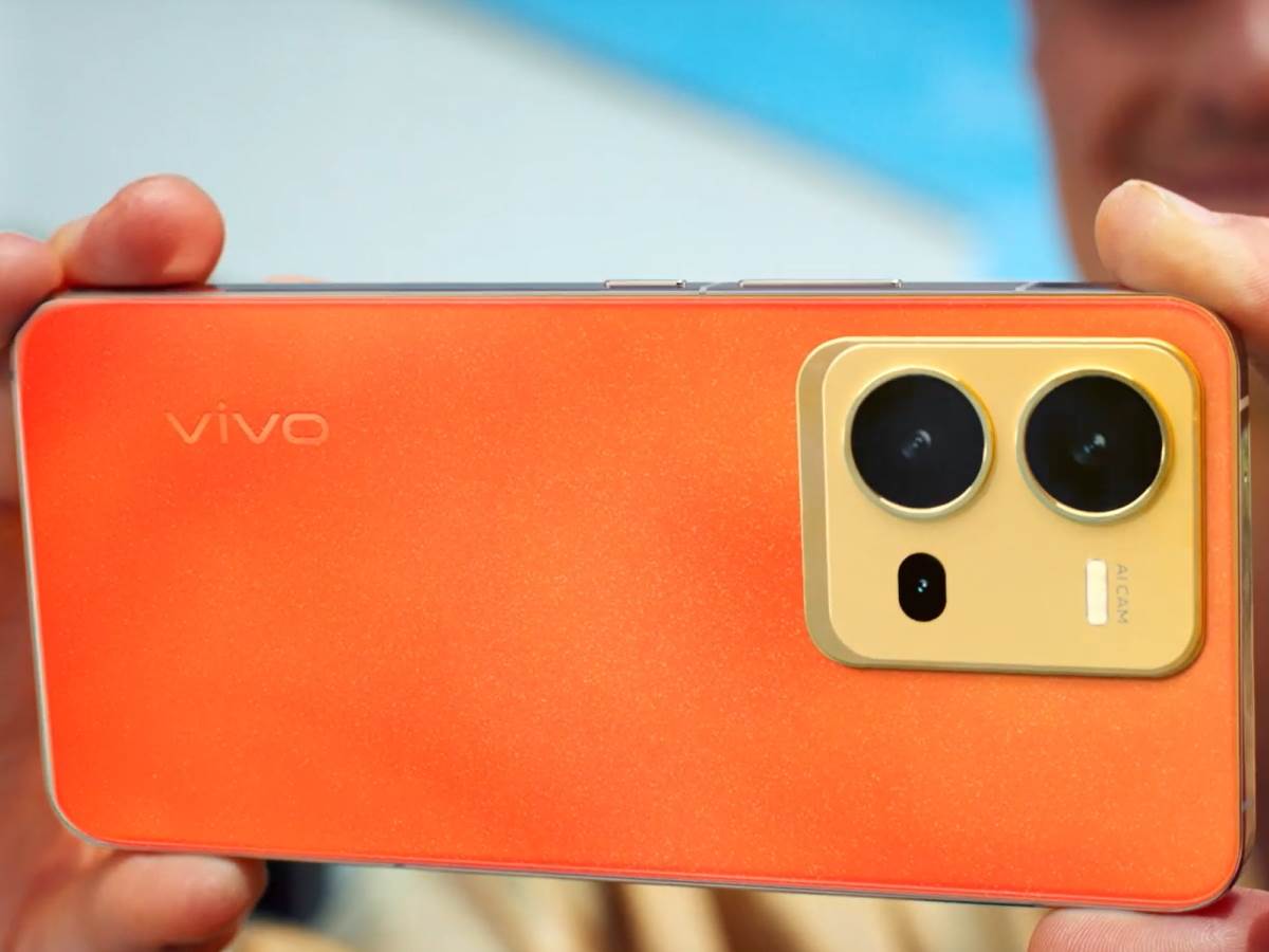 vivo X80 Lite menja boju kućišta 3.jpg - VIVO   vivo X80 Lite menja boju kućišta 3.jpg - VIVO