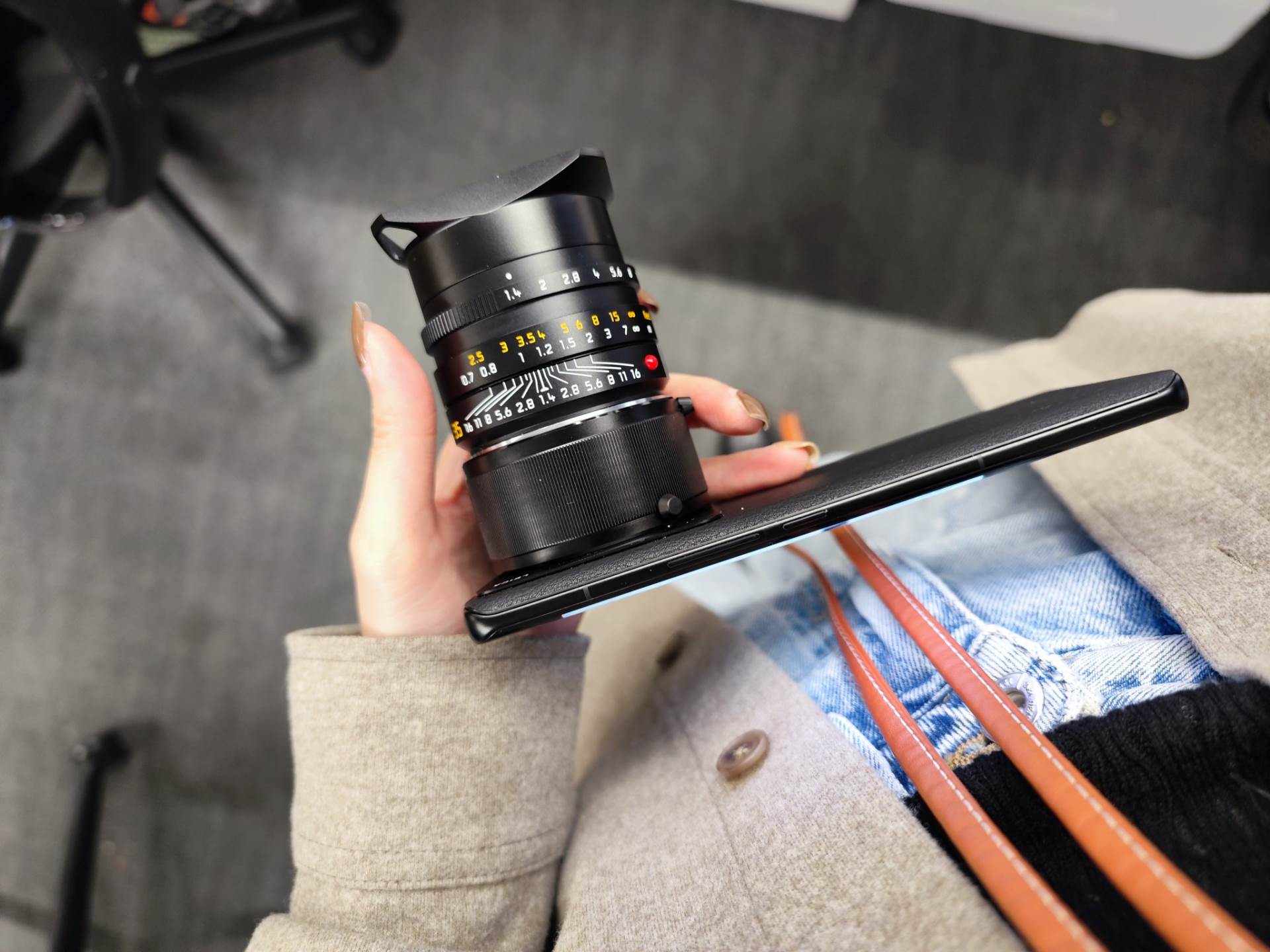  Fgikl_KVUAERpKl.jpg - Twitter / @aggasaurus 