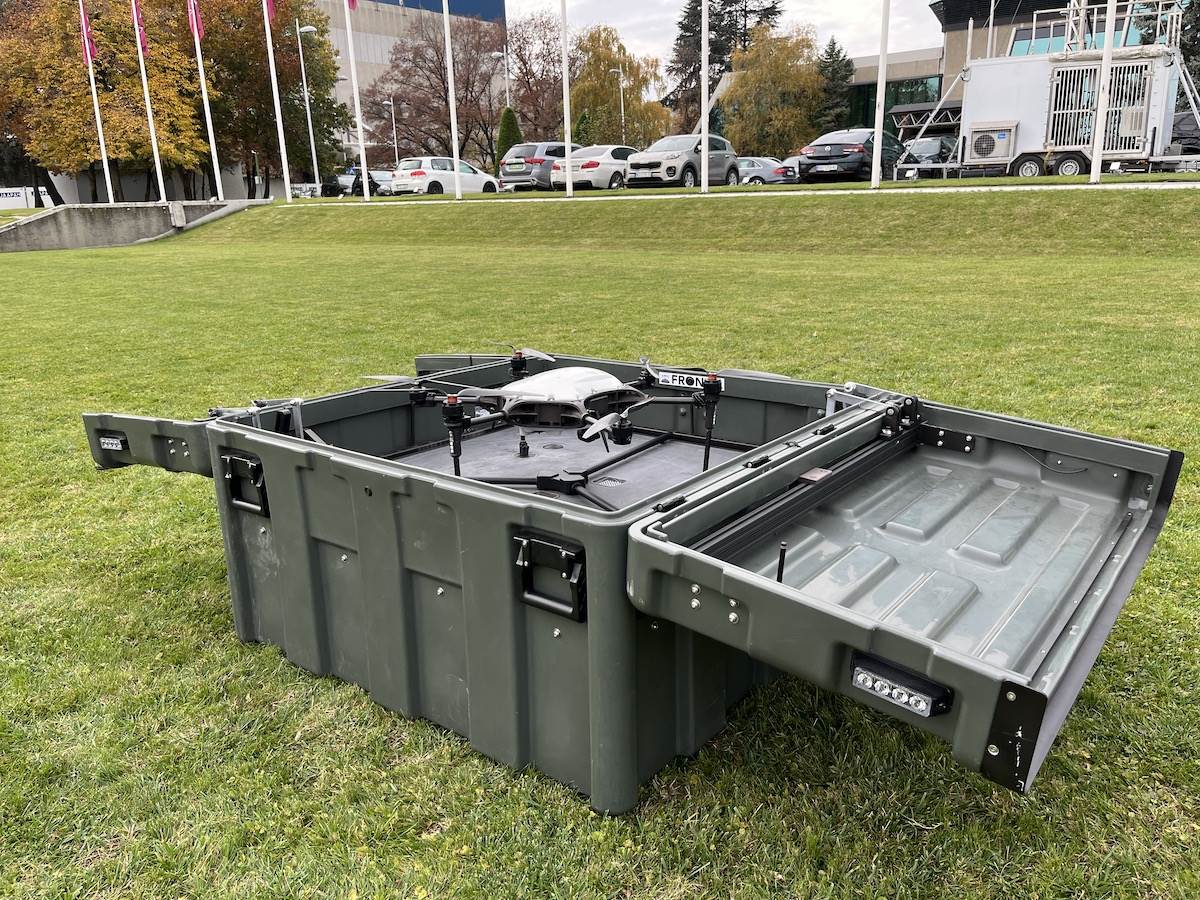 IMG_3205.JPG   IMG_3205.JPG