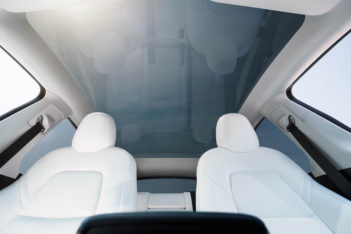 0x0-ModelY_11.jpg   0x0-ModelY_11.jpg
