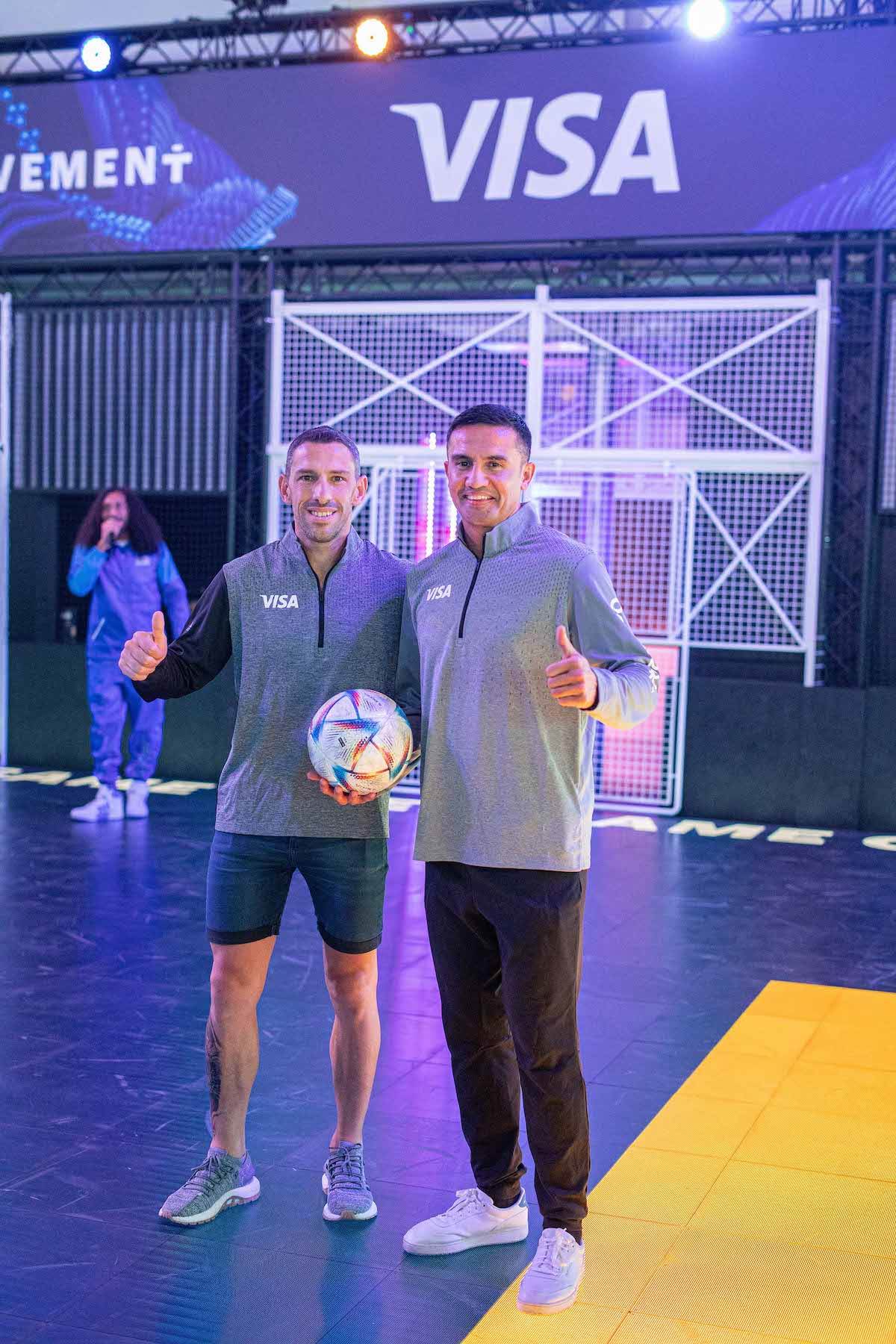 Tim Cahill and Maxi Rodriguez - Visa.jpg - Visa Arhiva   Tim Cahill and Maxi Rodriguez - Visa.jpg - Visa Arhiva