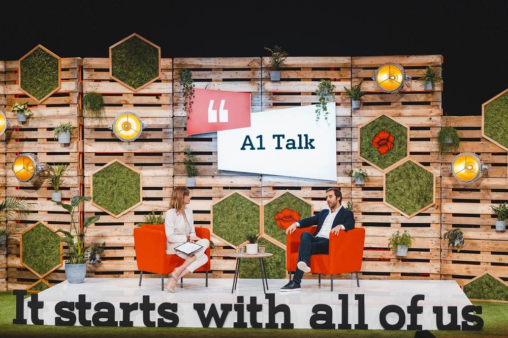  Vesna Damjanić u razgovoru sa Matje Flaminijem.jpg 