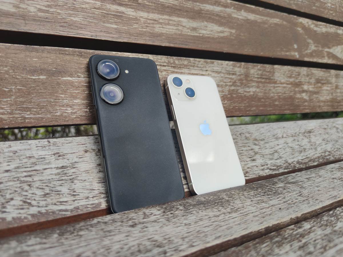  iPhone vs Asus 1.jpg - SmartLife / Ilija Baošić 