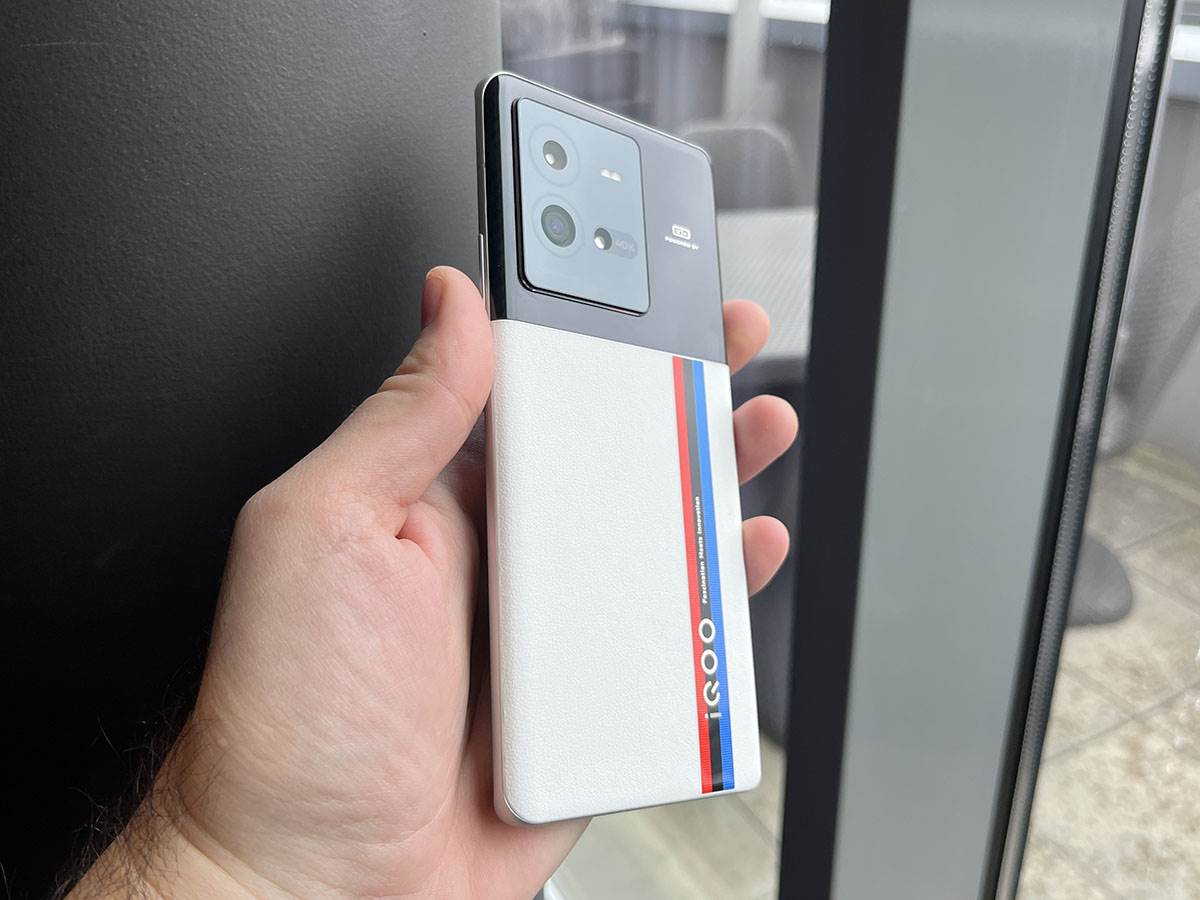  iQOO 10 Pro 2.JPG 