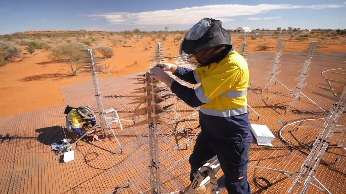  Square Kilometre Array 1-23 screenshot.png - YouTube / Department of Industry, Science and Resources 