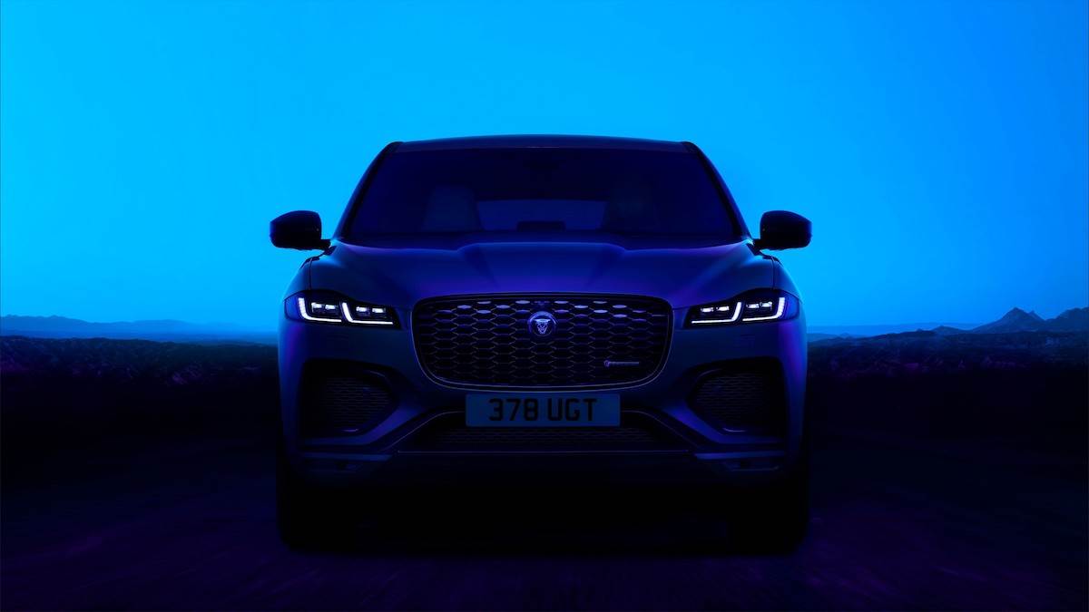  2024 Jaguar F-Pace P400e 2.jpg - Jaguar 