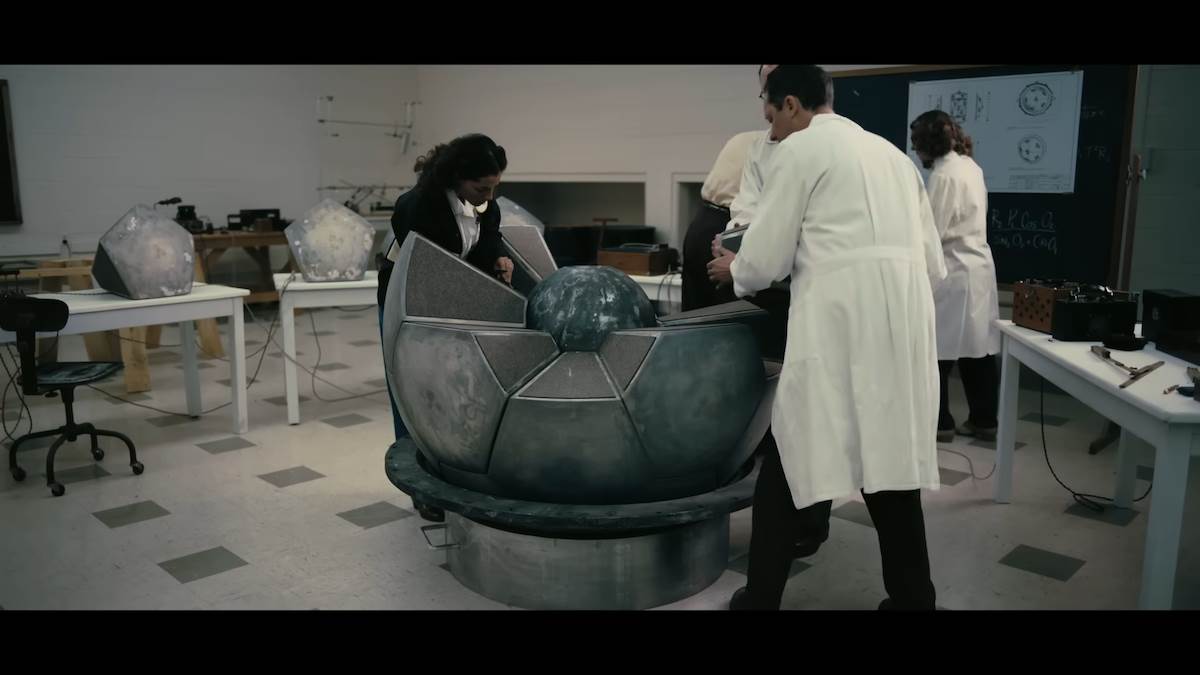  Oppenheimer _ Official Trailer 0-34 screenshot.jpg - YouTube / Universal Pictures 