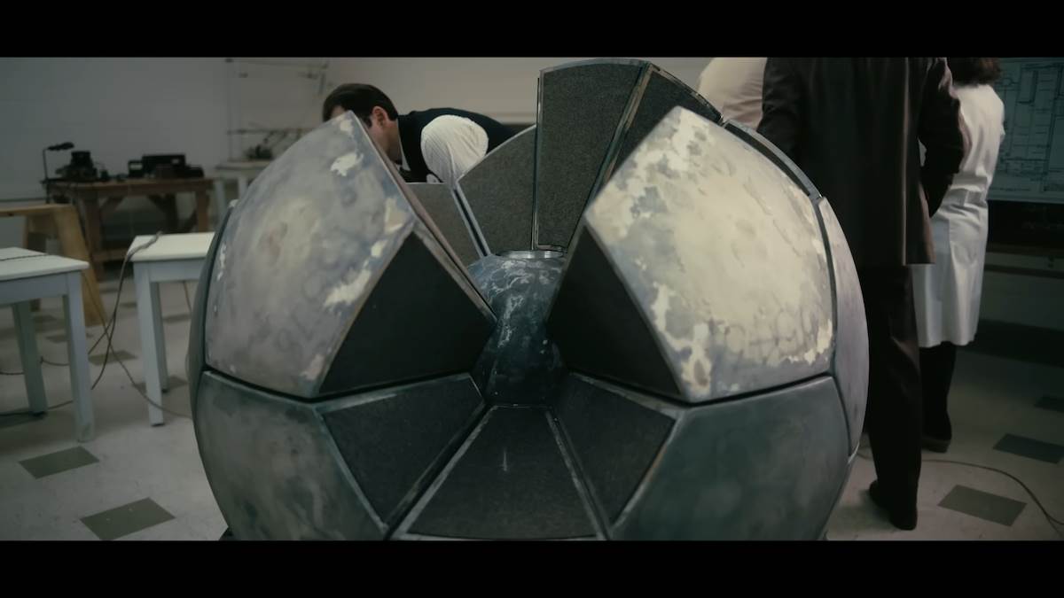 Oppenheimer _ Official Trailer 0-37 screenshot.png   Oppenheimer _ Official Trailer 0-37 screenshot.png