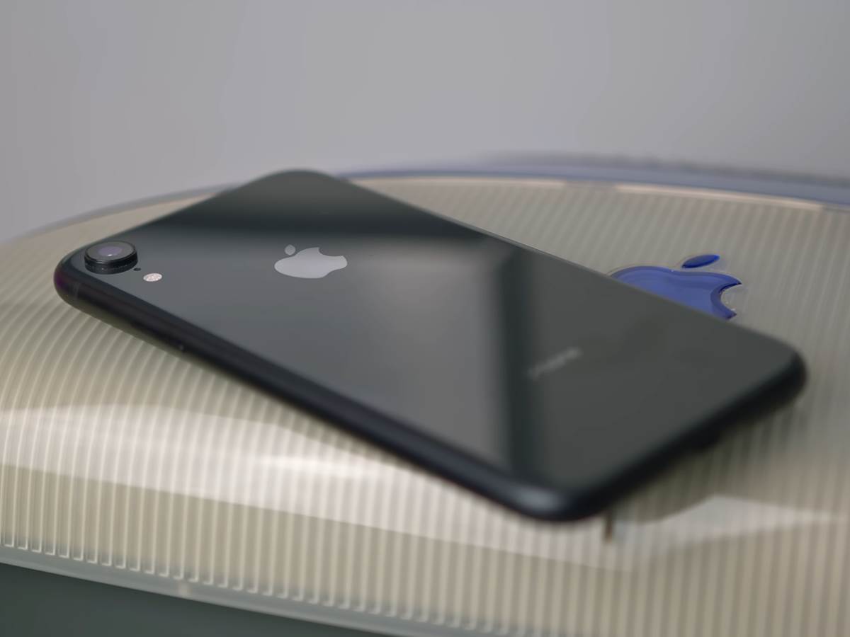  iPhone zabrana korišćenja u Kini - YouTube / Marques Brownlee / 91Tech 