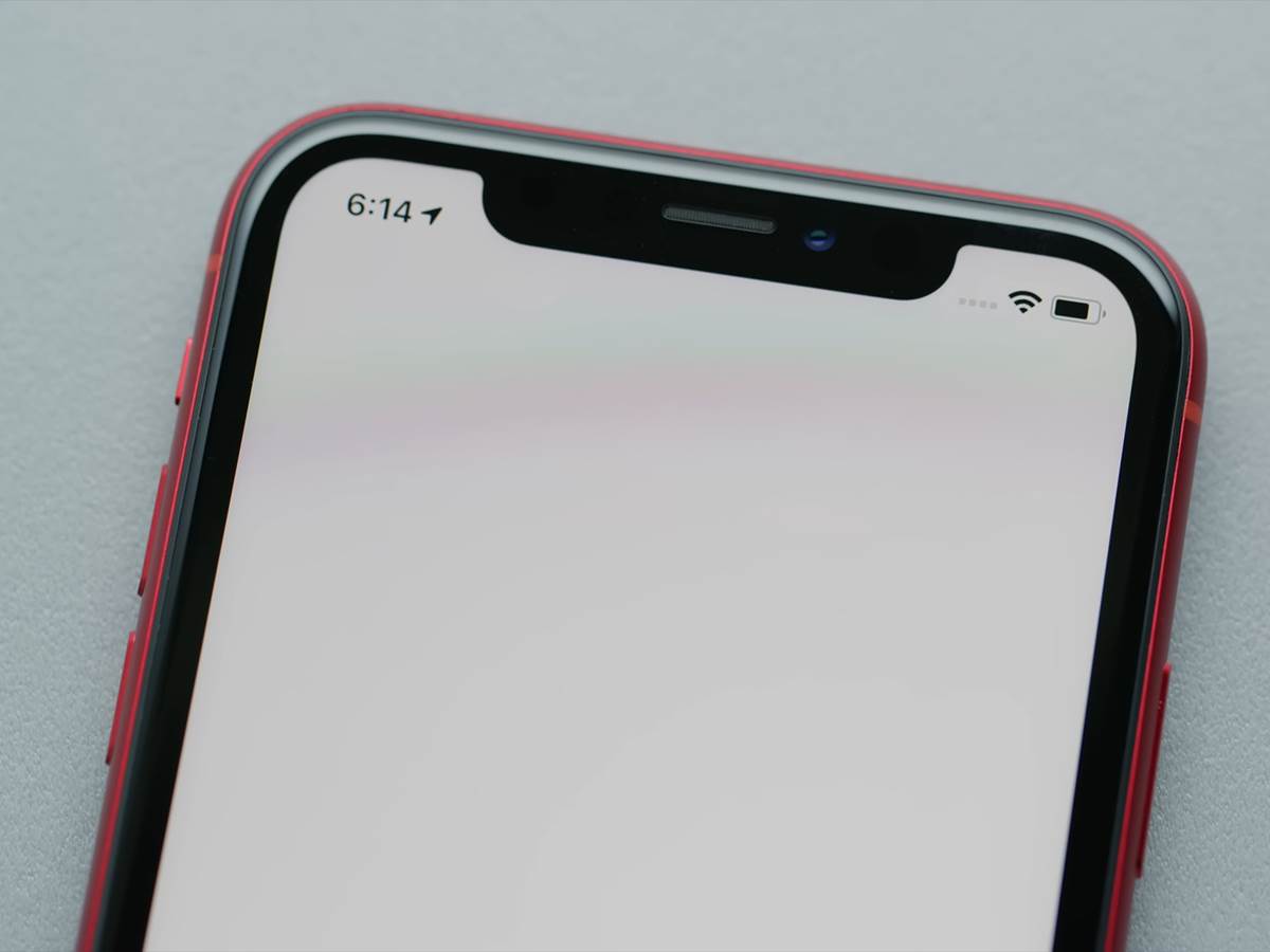 iPhone XR Review_ No Need to Panic! 4-33 screenshot.png - YouTube / Marques Brownlee / 91Tech   iPhone XR Review_ No Need to Panic! 4-33 screenshot.png - YouTube / Marques Brownlee / 91Tech