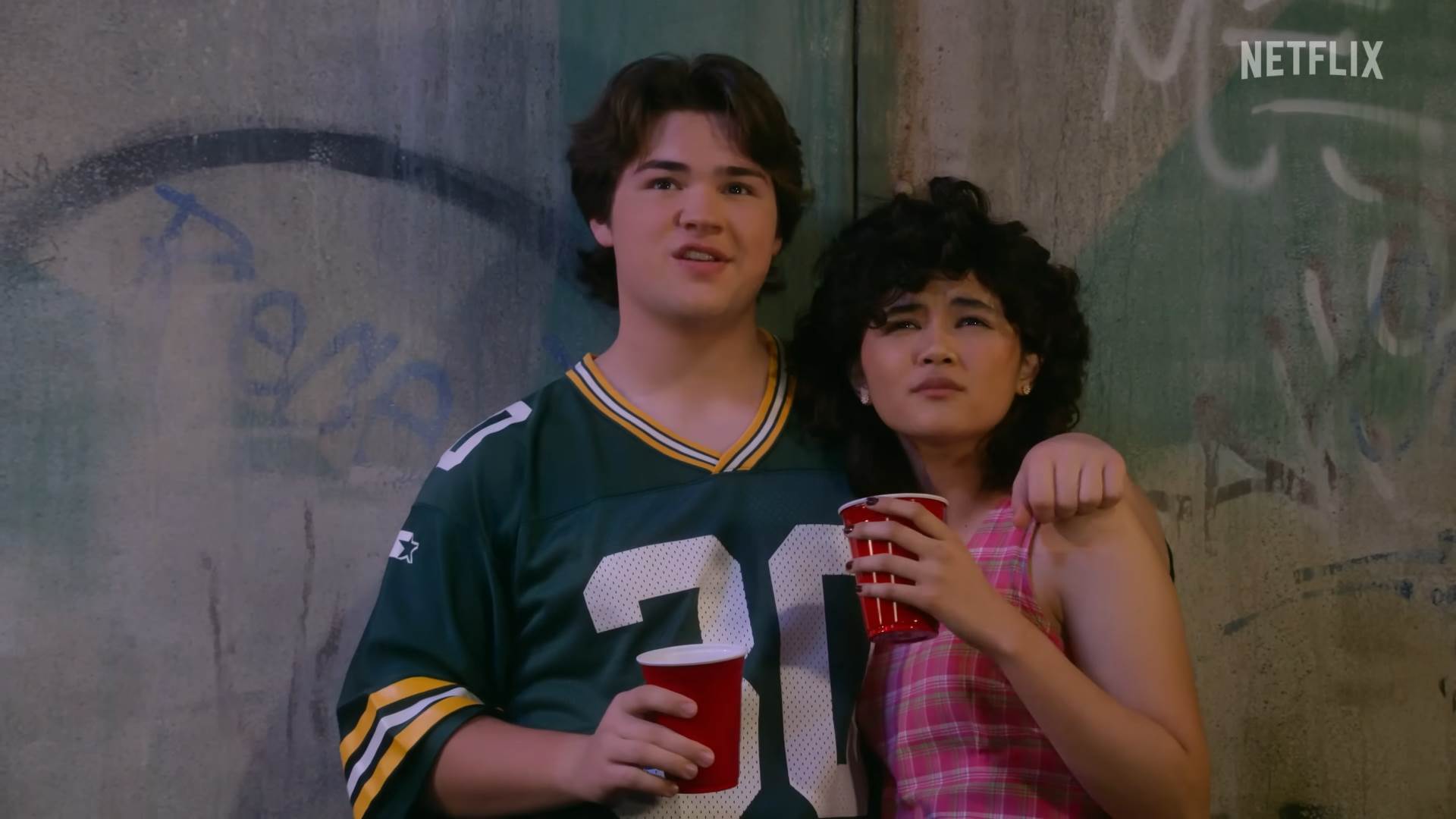 That '90s Show _ Official Trailer _ Netflix 0-47 screenshot.png   That '90s Show _ Official Trailer _ Netflix 0-47 screenshot.png