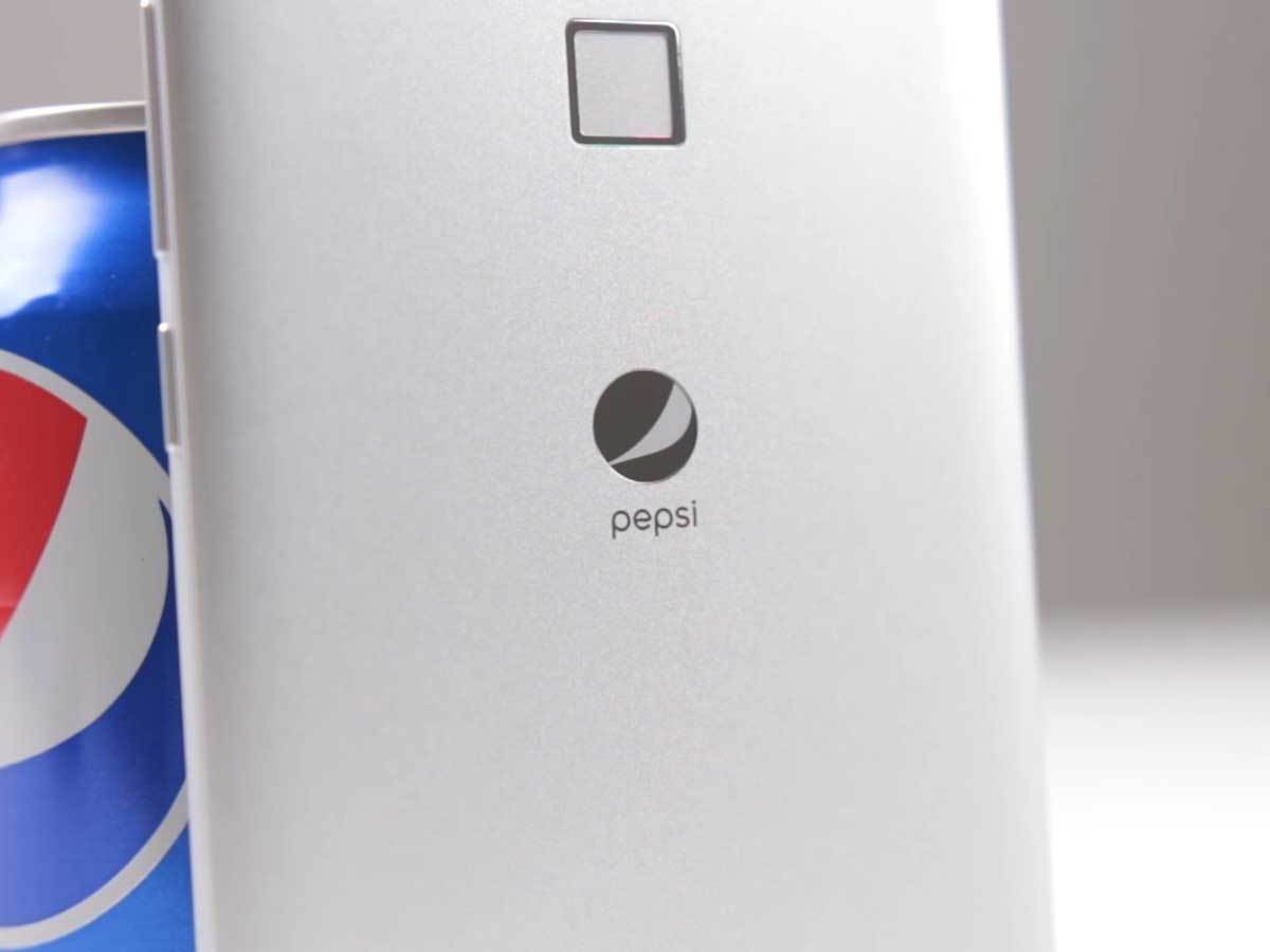 Coca Cola pravi pametni telefon Colaphone Tech Uređaji