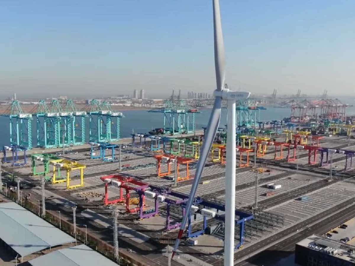  Tjenđin luka 6.jpg - SmartLife / YouTube / New China TV 