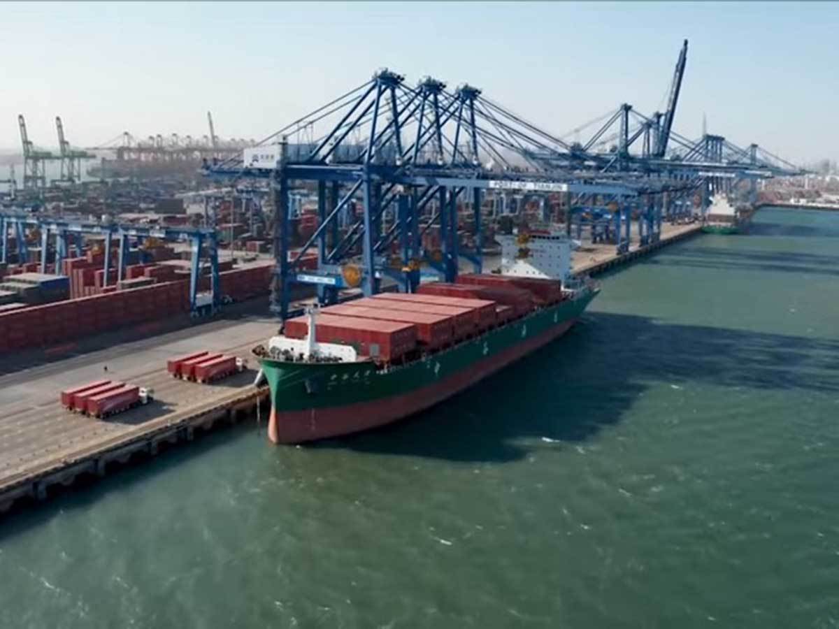  Tjenđin luka 1.jpg - SmartLife / YouTube / New China TV 