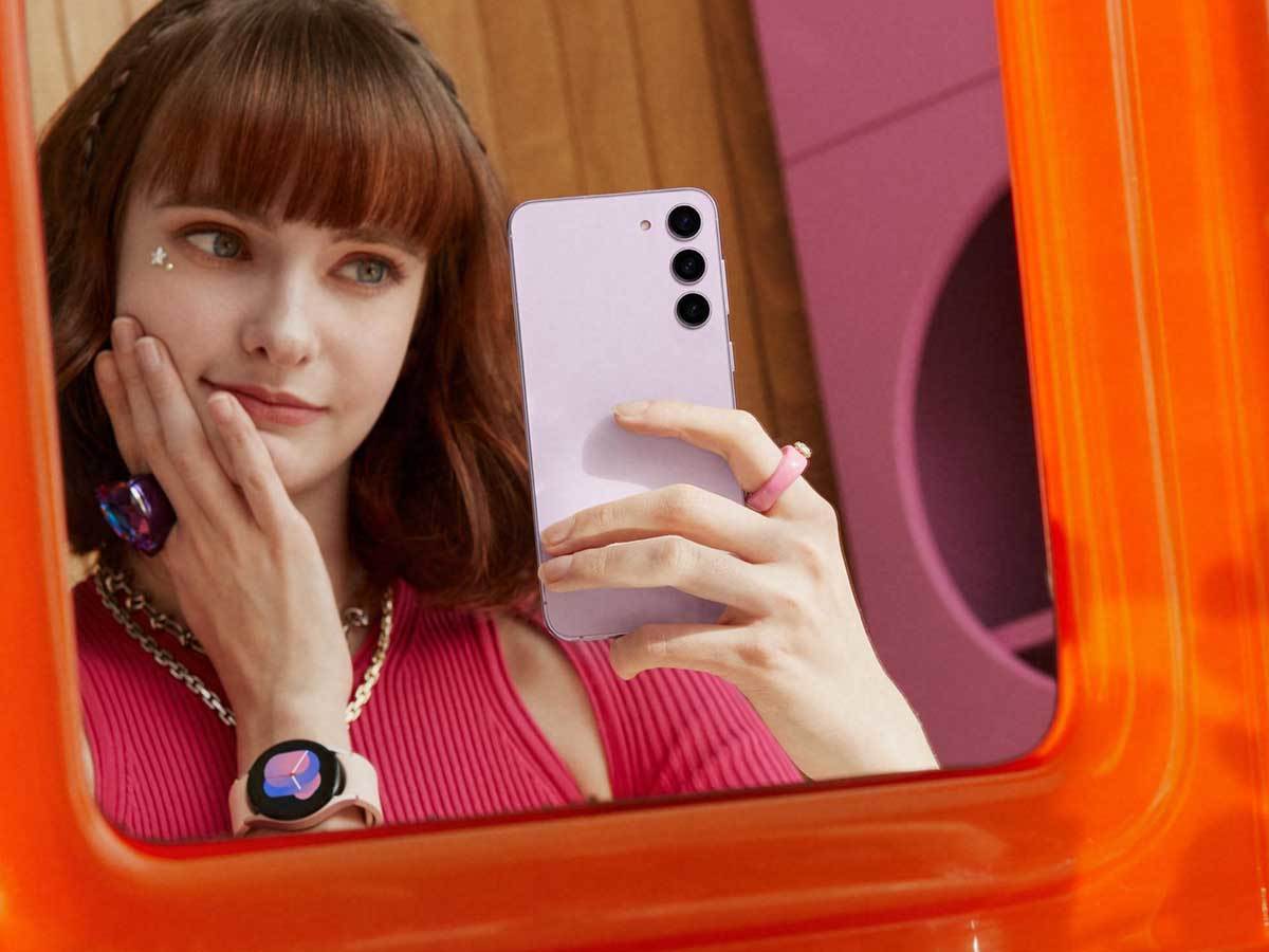 Galaxy S23 Plus_Lifestyle_01_LI.jpg   Galaxy S23 Plus_Lifestyle_01_LI.jpg