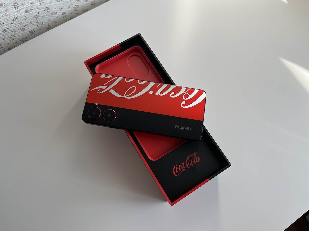  realme 10 Pro Coca Cola otpakivanje 7.jpeg - SmartLife / Ilija Baošić 