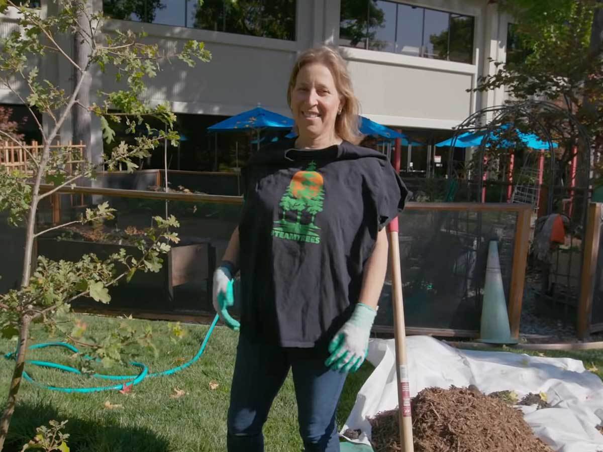 Suzan Vodžicki 5.jpg - YouTube / Susan Wojcicki   Suzan Vodžicki 5.jpg - YouTube / Susan Wojcicki