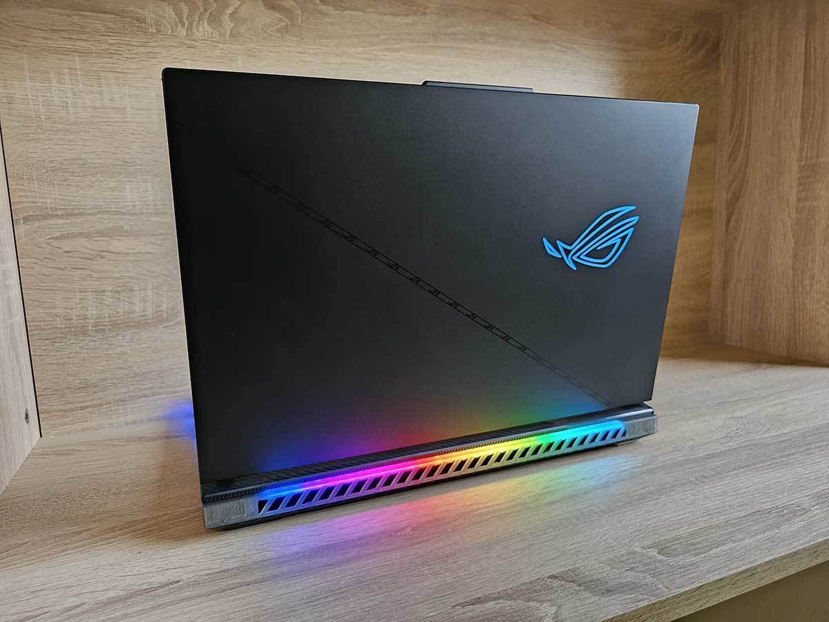 ROG Strix SCAR RGB 2.jpg   ROG Strix SCAR RGB 2.jpg