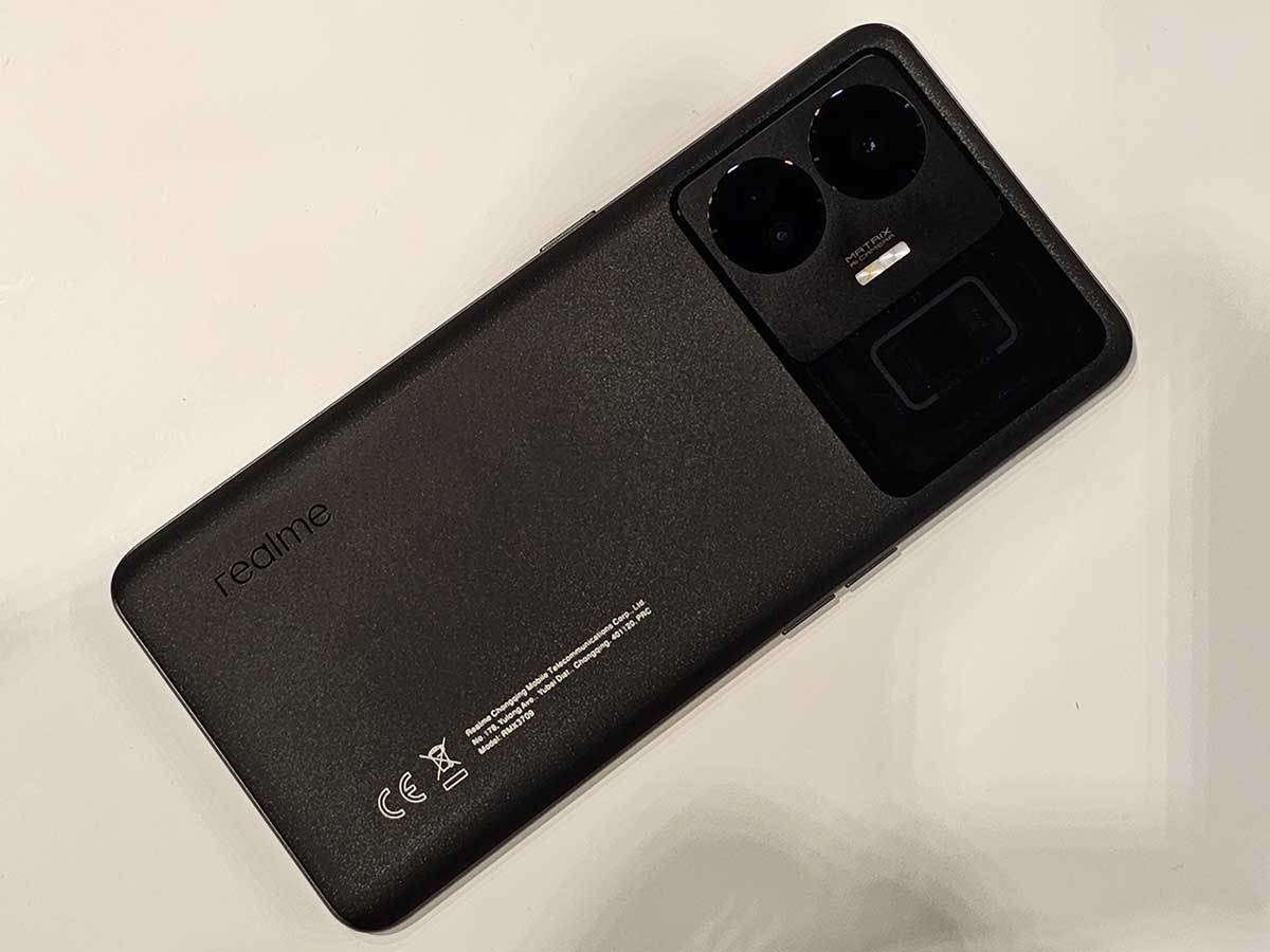  realme GT3 4.jpg 