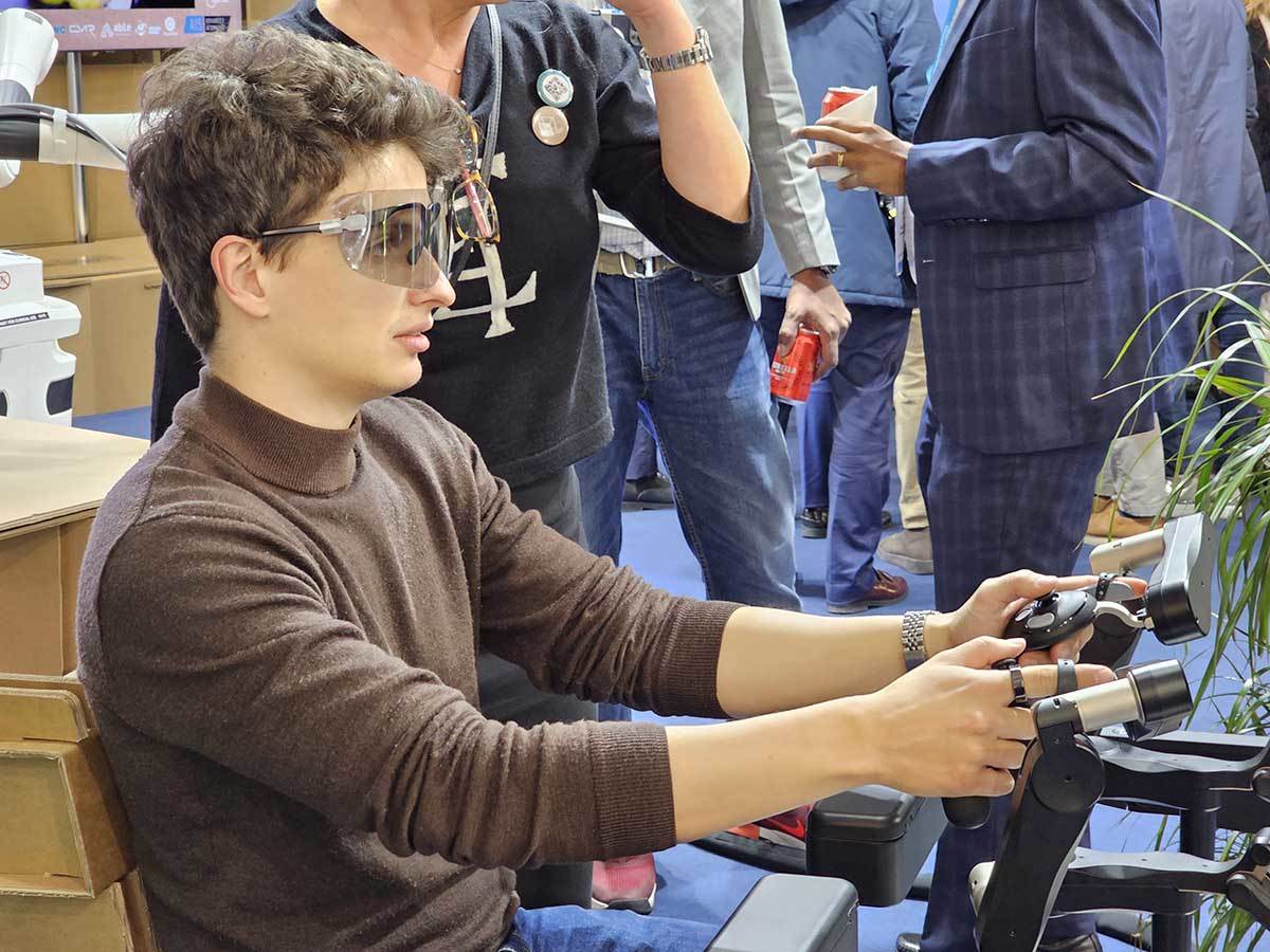 Versius hirurški robot 5.jpg - SmartLife / Ilija Baošić   Versius hirurški robot 5.jpg - SmartLife / Ilija Baošić