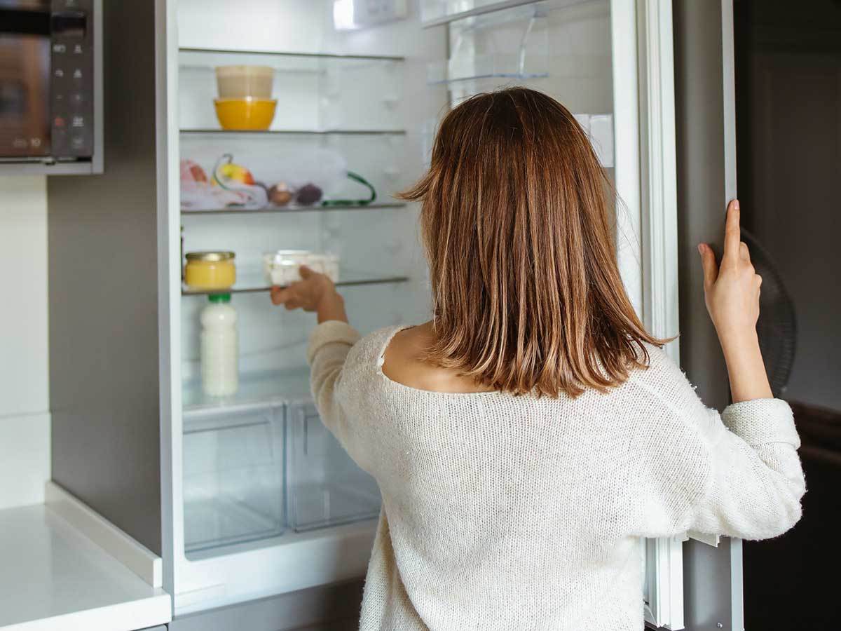  Kako ukloniti neprijatan miris iz frižidera bez hemije 