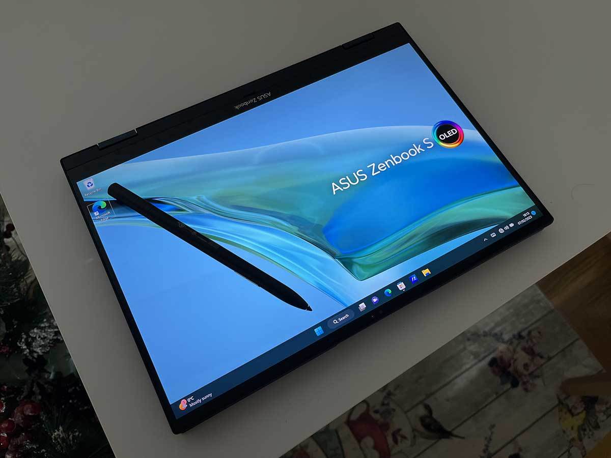  ASUS Zenbook S 13 Flip OLED Pen 3 