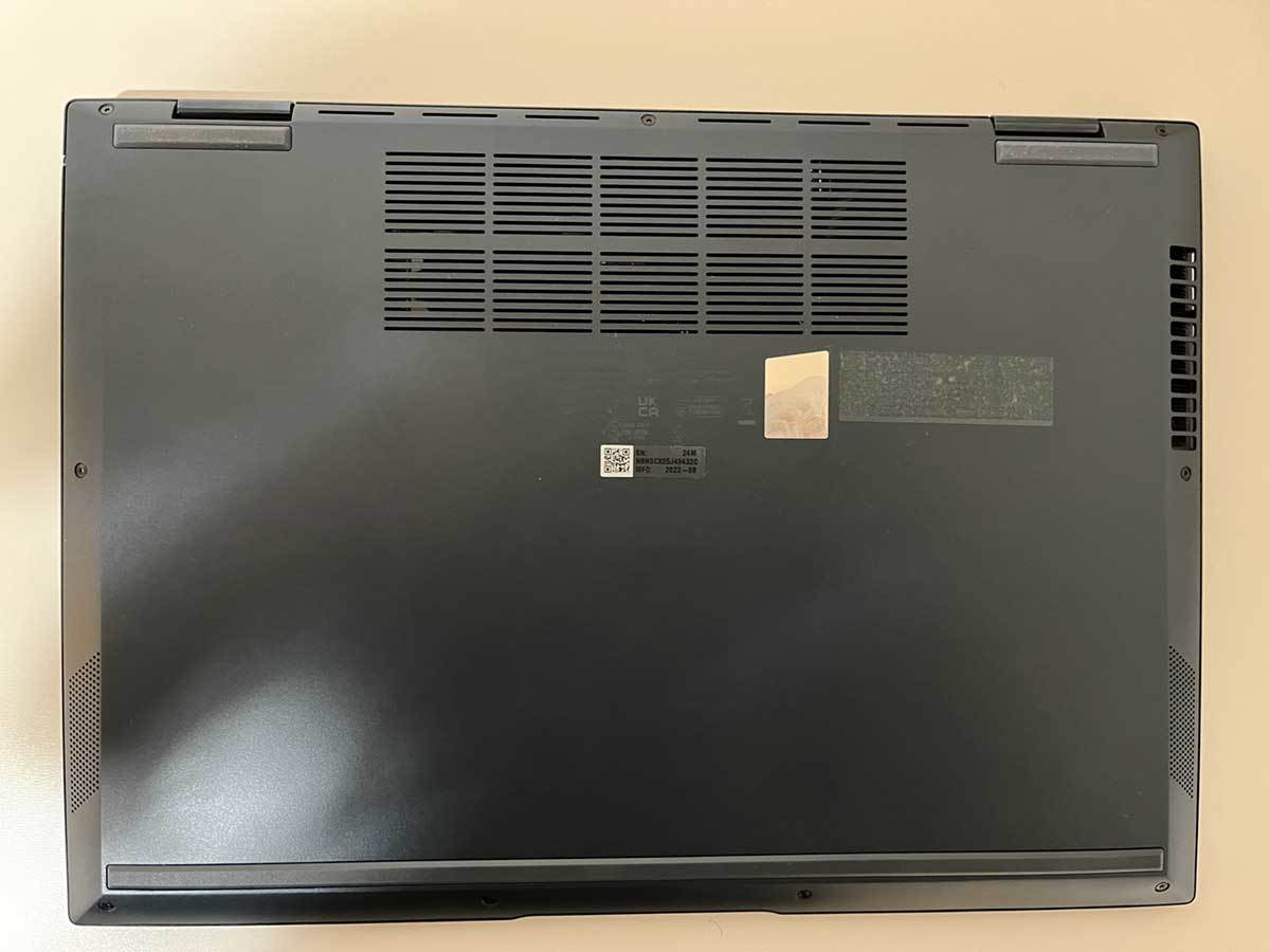  ASUS Zenbook S 13 Flip OLED 18.JPG 