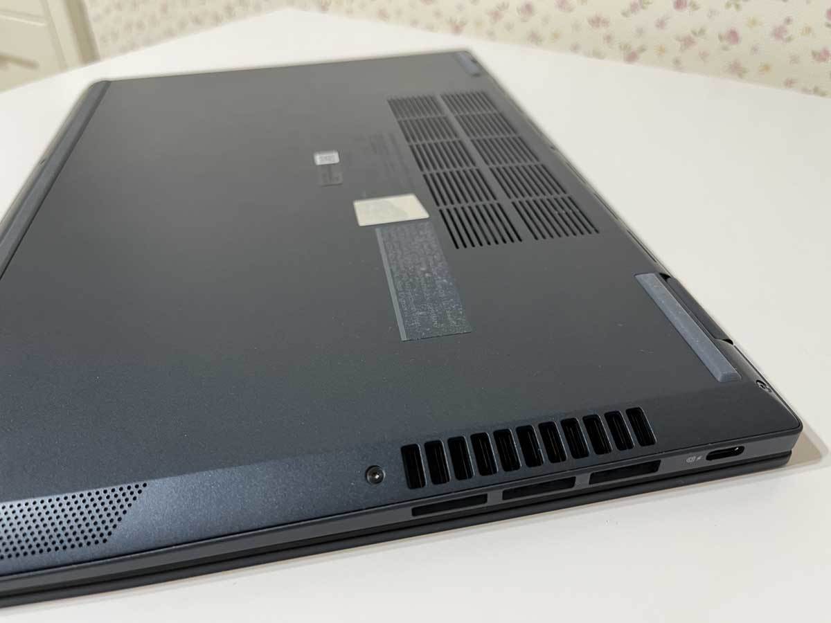  ASUS Zenbook S 13 Flip OLED 19.JPG - SmartLife / Ilija Baošić 