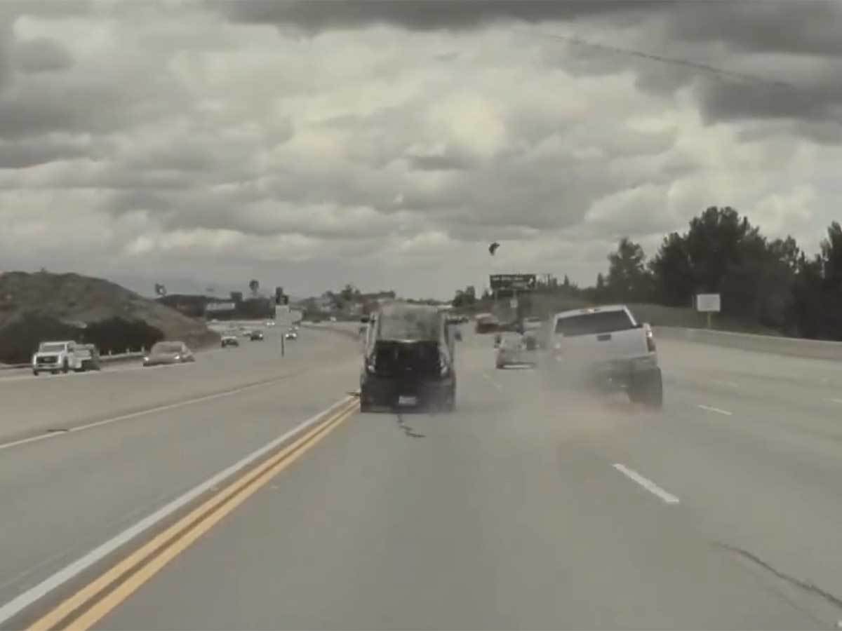 Saobraćajna nesreća Tesla Autopilot 7.jpg   Saobraćajna nesreća Tesla Autopilot 7.jpg