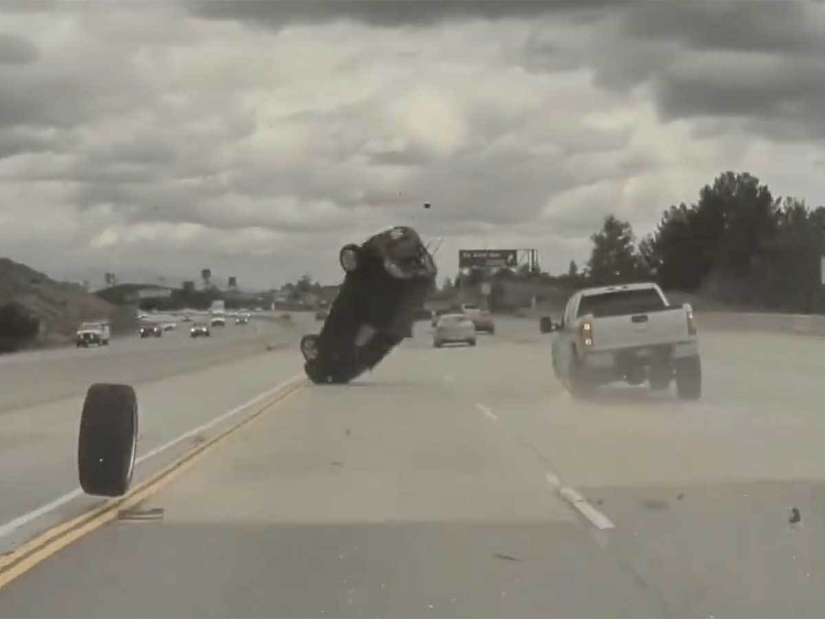  Saobraćajna nesreća Tesla Autopilot 2.jpg - Twitter / @Anoop_Khatra 