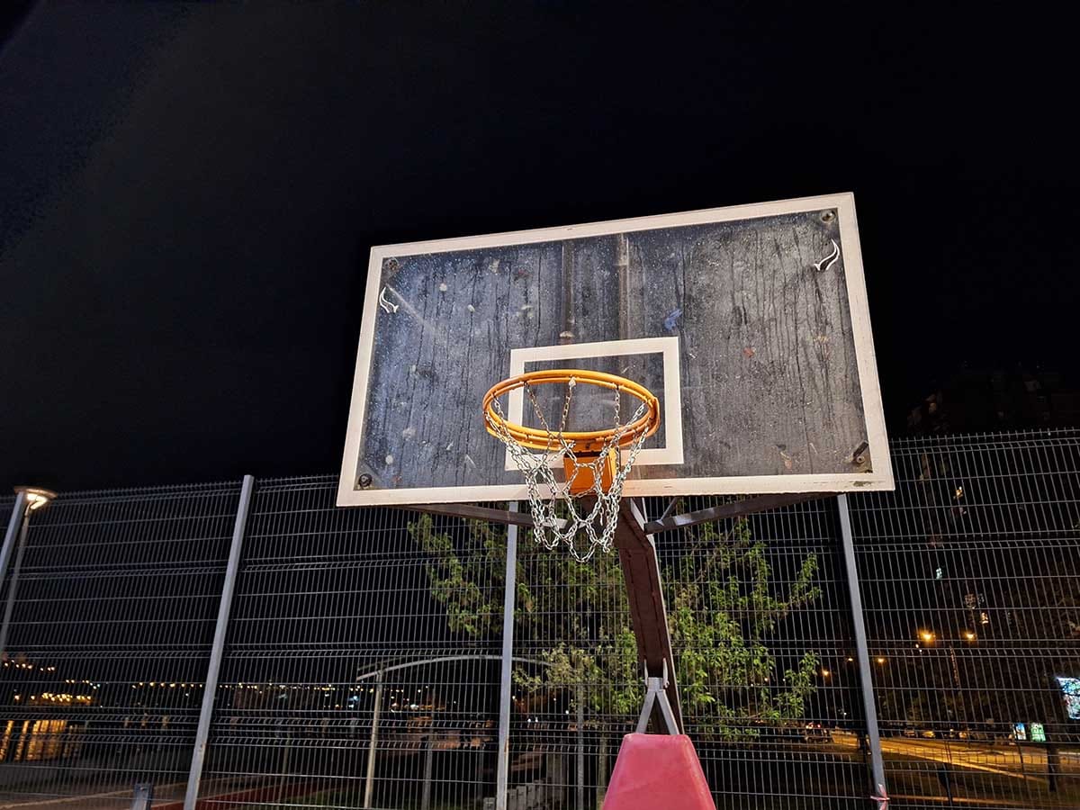  Samsung Galaxy A54 slike noću 10.jpg - SmartLife / Ilija Baošić 