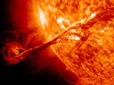 Sunce se približava solarnom maksimumu 2025, Zemlja u opasnosti 