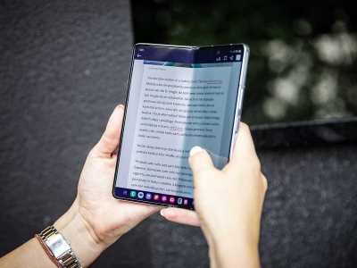 Samsung Galaxy Z Fold5 upotreba  Samsung Galaxy Z Fold5 upotreba