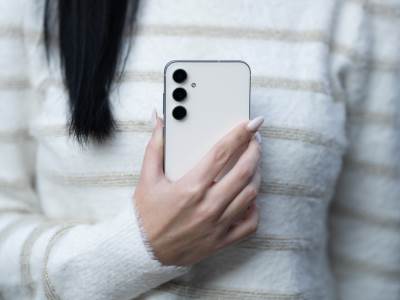 Samsung Galaxy S23 FE _ Foto Uroš Arsić (6).jpg  Samsung Galaxy S23 FE _ Foto Uroš Arsić (6).jpg