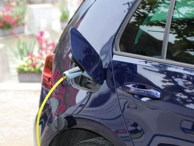 Volkswagen e-Golf _ električni auto _ Foto Pixabay.jpg Volkswagen e-Golf _ električni auto _ Foto Pixabay.jpg