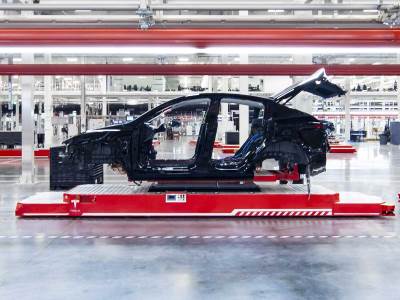 Proizvodnja Tesla električnog automobila 