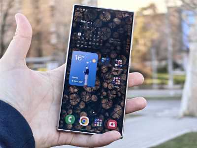 Galaxy S24 Ultra prednja strana  Galaxy S24 Ultra prednja strana