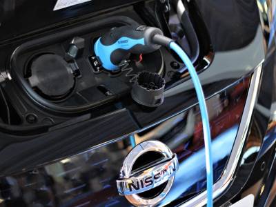 Nissan _ električni automobil _ punjeje baterija Foto Pixabay.jpg Nissan _ električni automobil _ punjeje baterija Foto Pixabay.jpg