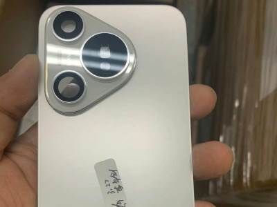 Huawei P70 _ Foto Twitter @RODENT950.jpg   Huawei P70 _ Foto Twitter @RODENT950.jpg