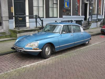 2 Citroen DS Ajkula _ Foto Wikimedia Jlantzy.jpg 