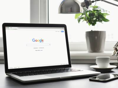 Google _ laptop _ Foto Shutterstock.jpg  Google _ laptop _ Foto Shutterstock.jpg